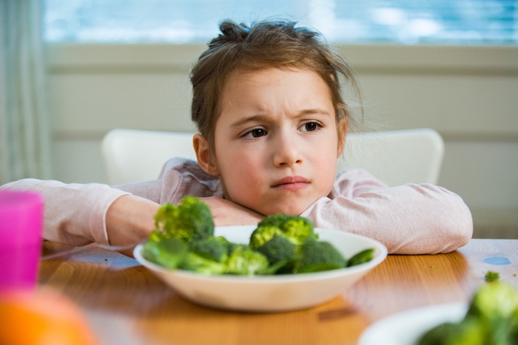 Niña que no quiere comer