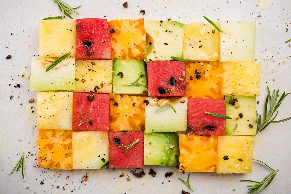 Imagen de un plato de comida con forma de mosaico